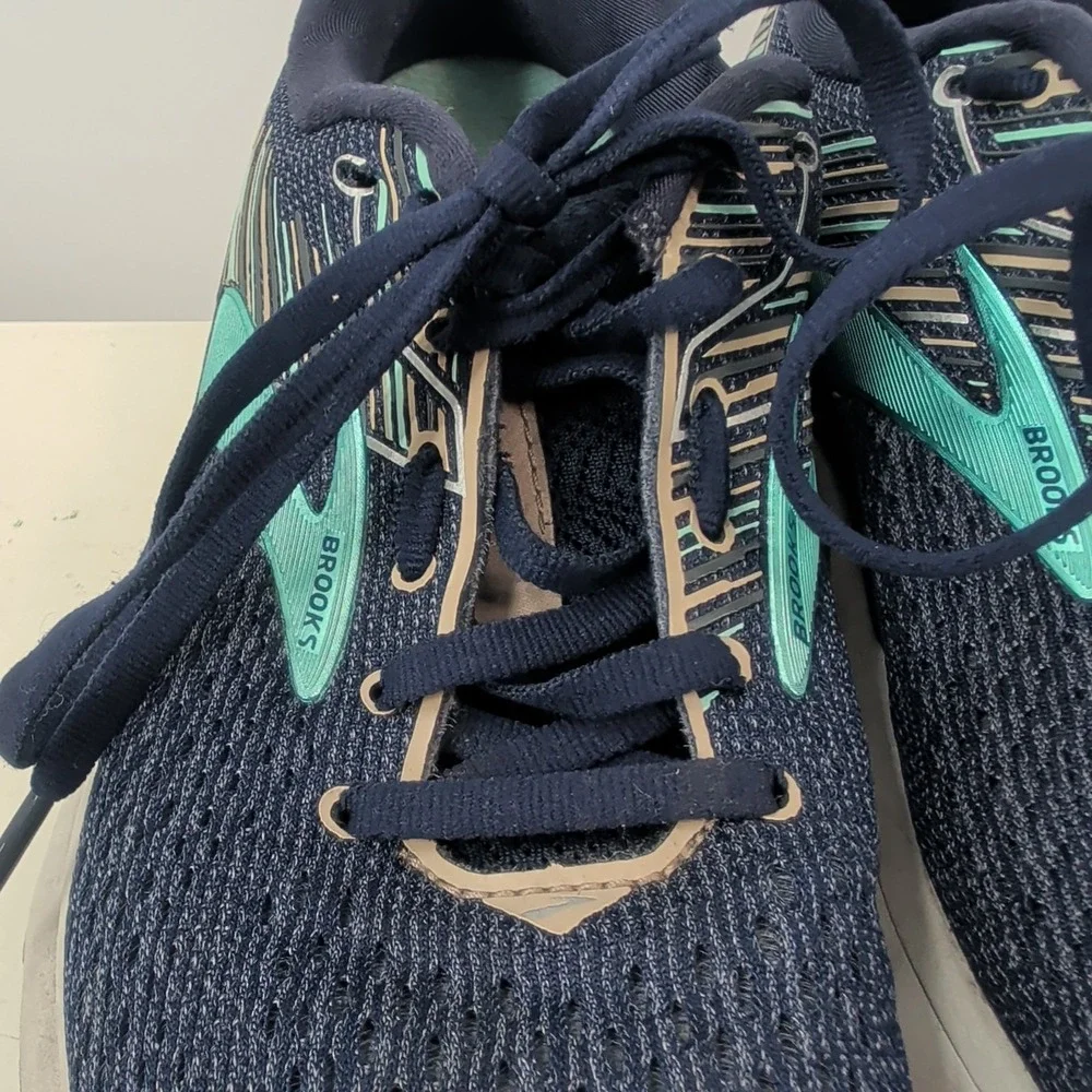 Brooks Adrenaline GTS 19 Cushioned‎ Lace-Up Athletic Sneakers Navy Blue Size 7